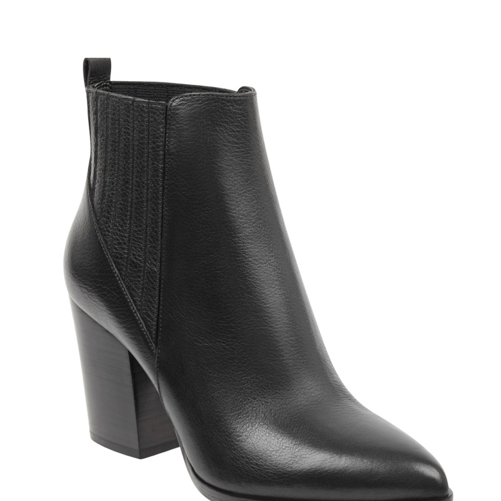 Marc Fisher LTD  Heeled Bootie 36/6